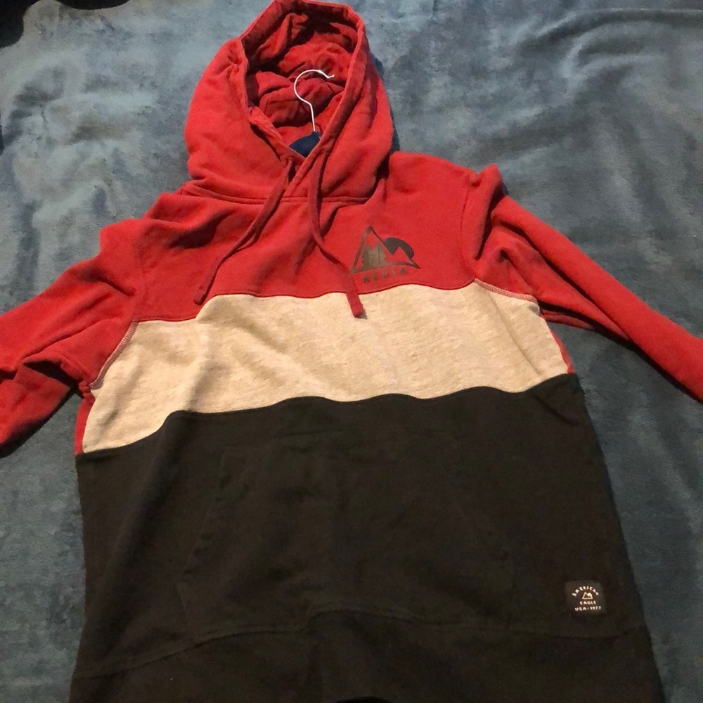 Red/gray/black American Eagle sweatshirt